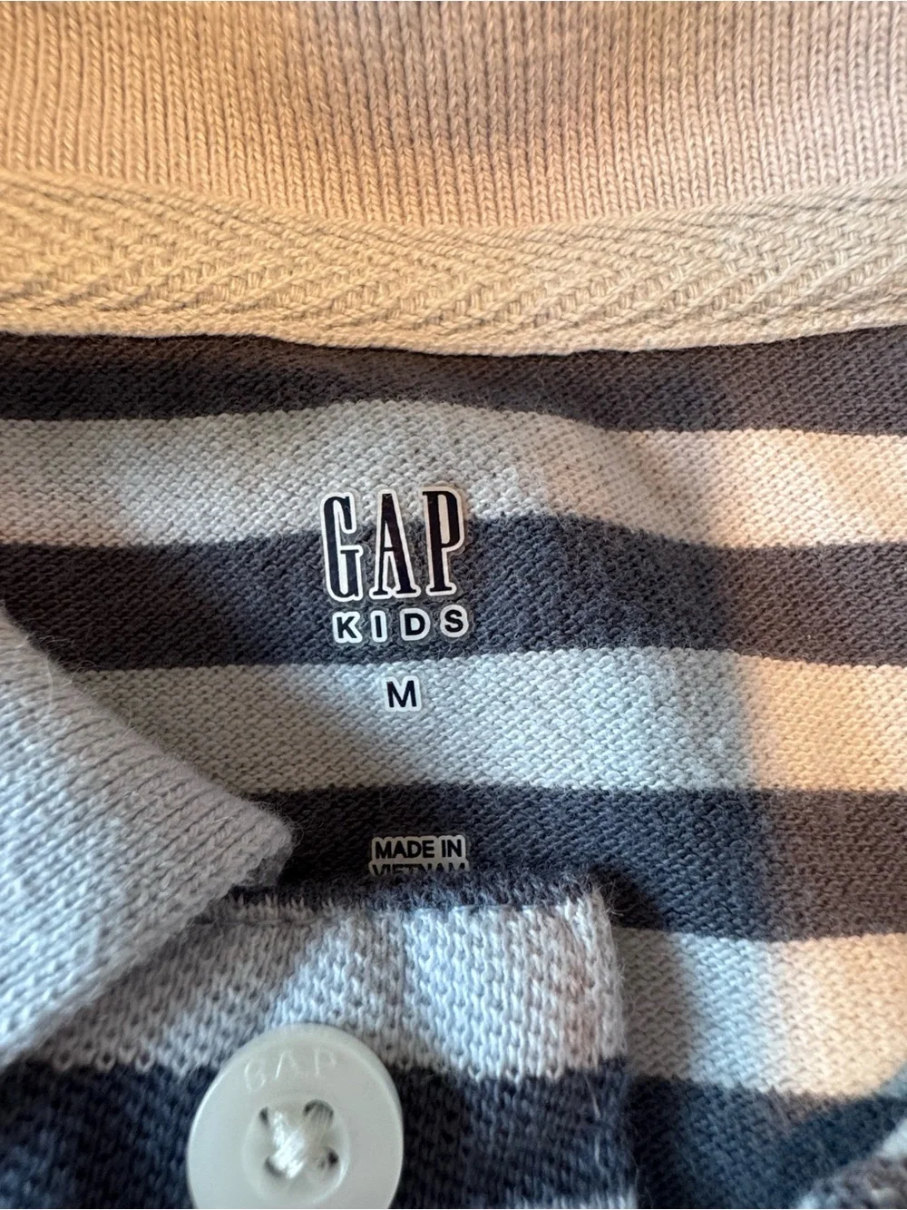 GAP short sleeve